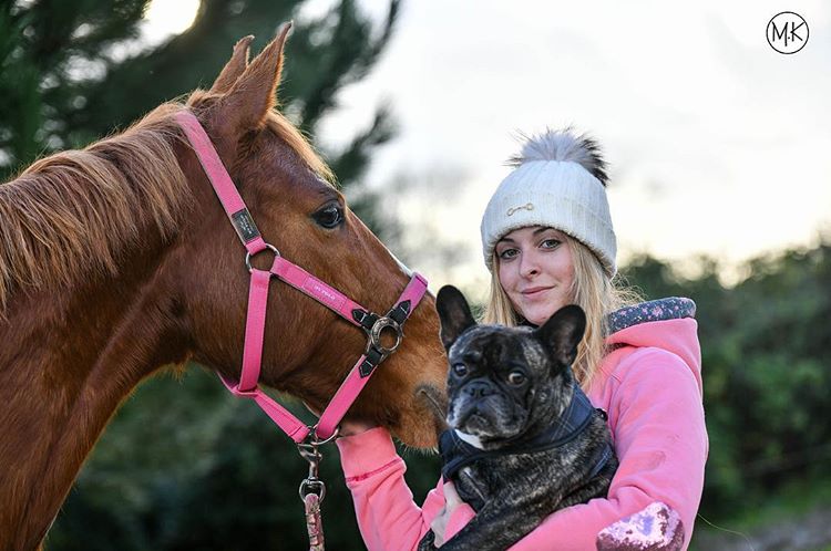 OLYMPE HOENIGE – CAVALOLY