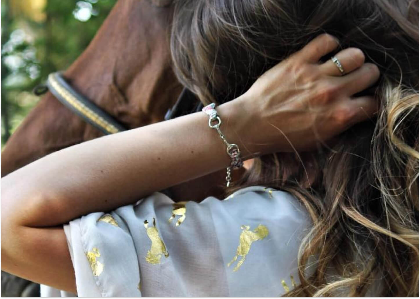 MANON DEGUILLE – MIA DE LA RIVA