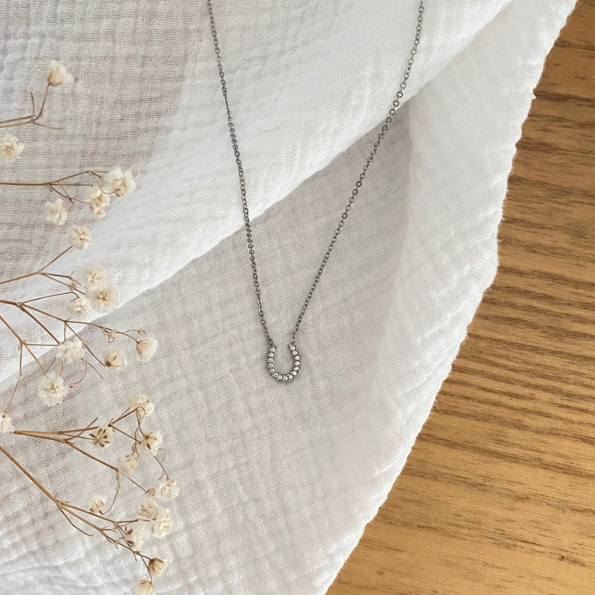 collier fiera strass acier