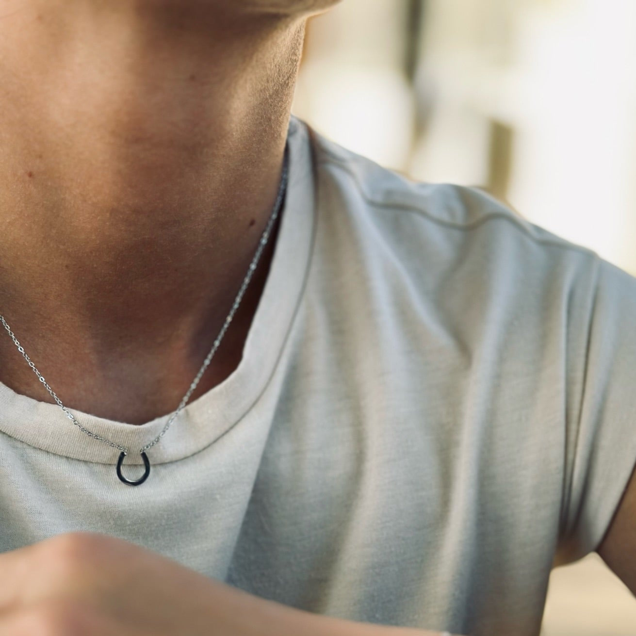 collier fiera acier porté