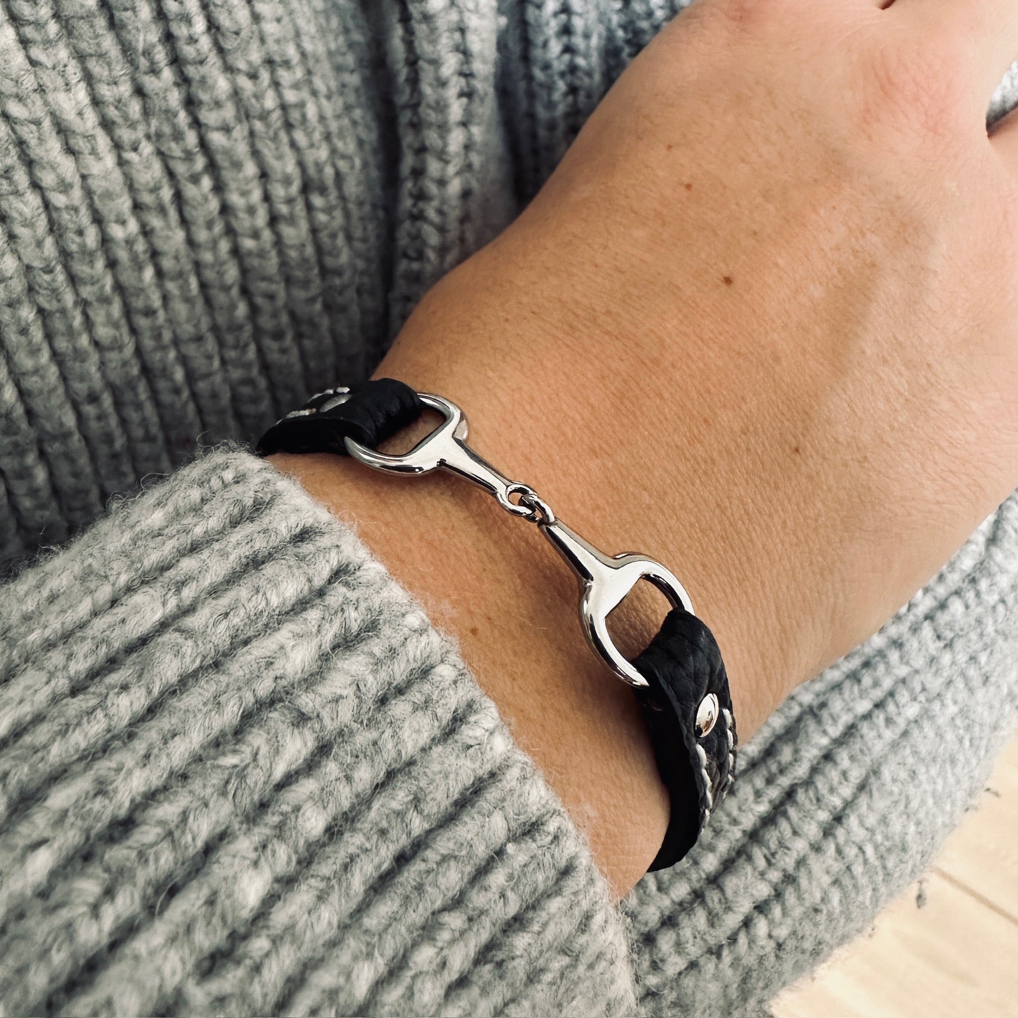 bracelet fano noir cuir 2