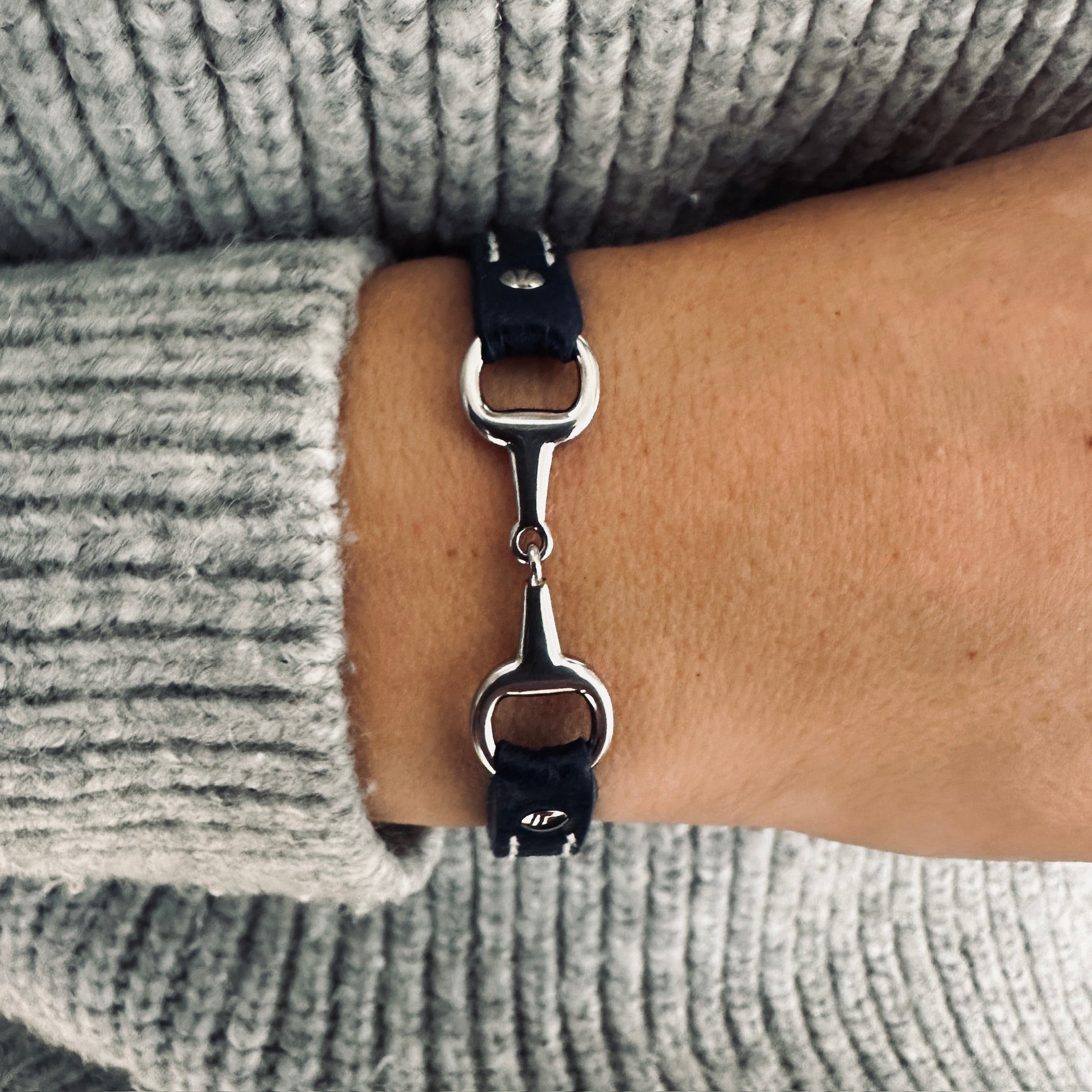 Fano without rhinestones - Single turn leather bracelet