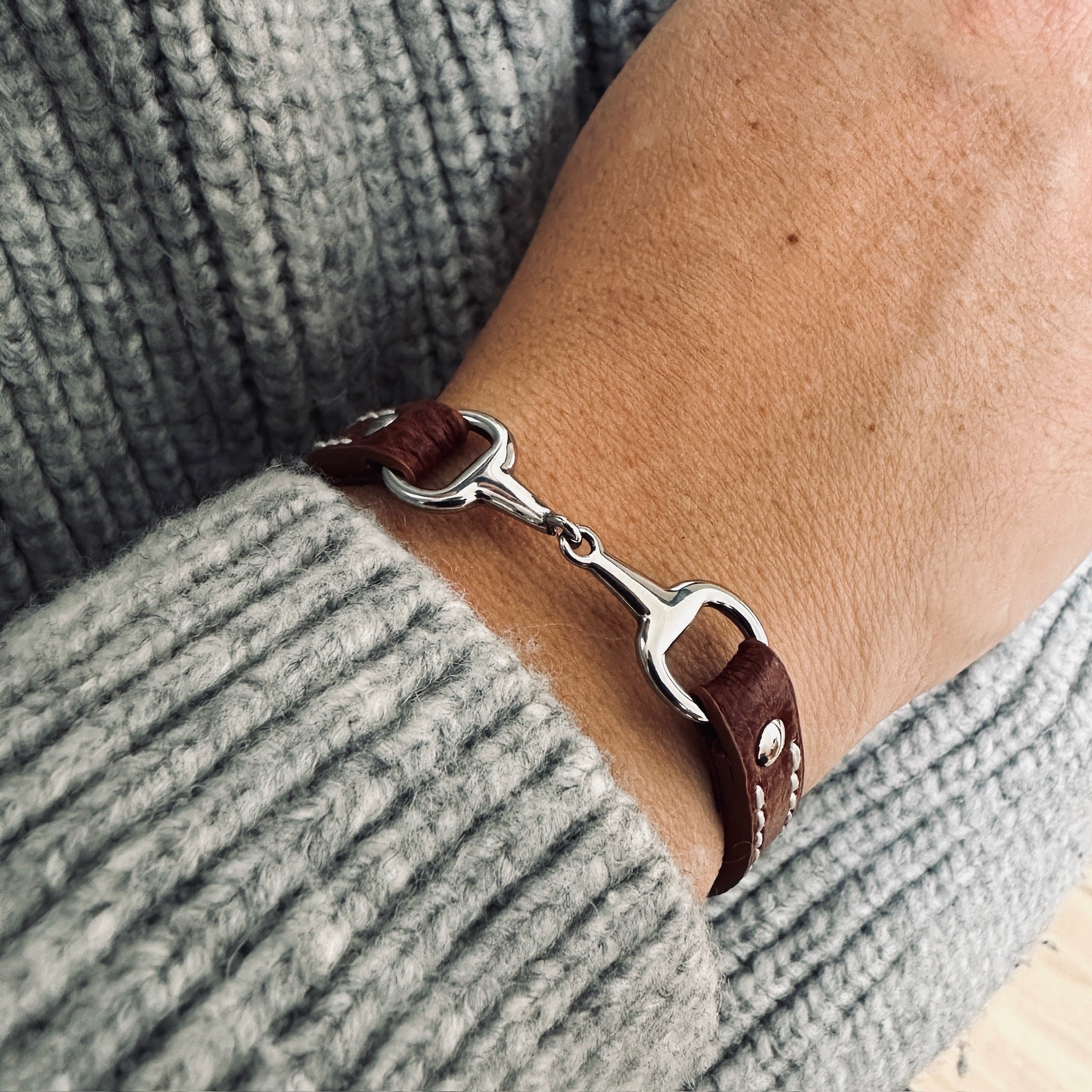 Fano without rhinestones - Single turn leather bracelet