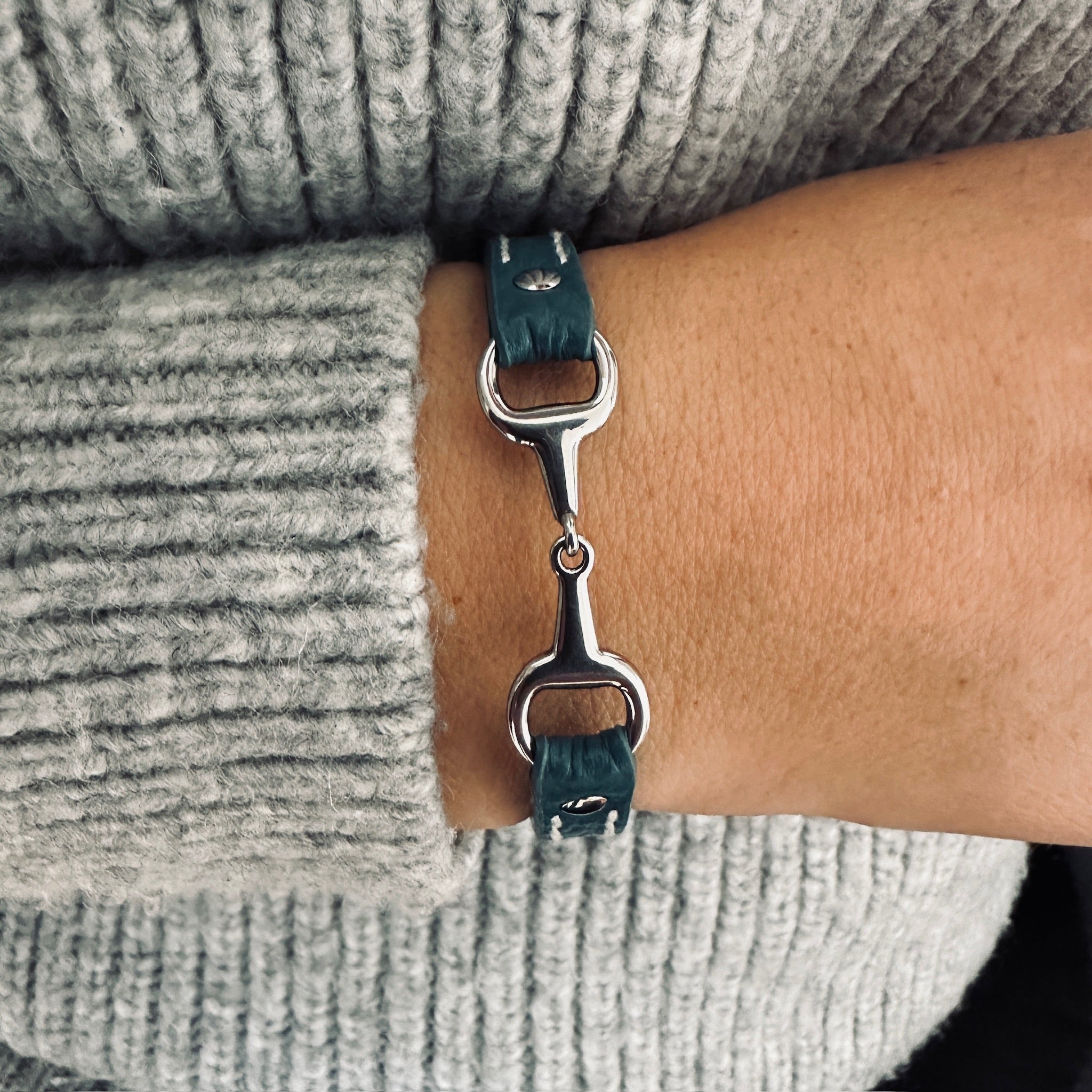 Fano without rhinestones - Single turn leather bracelet