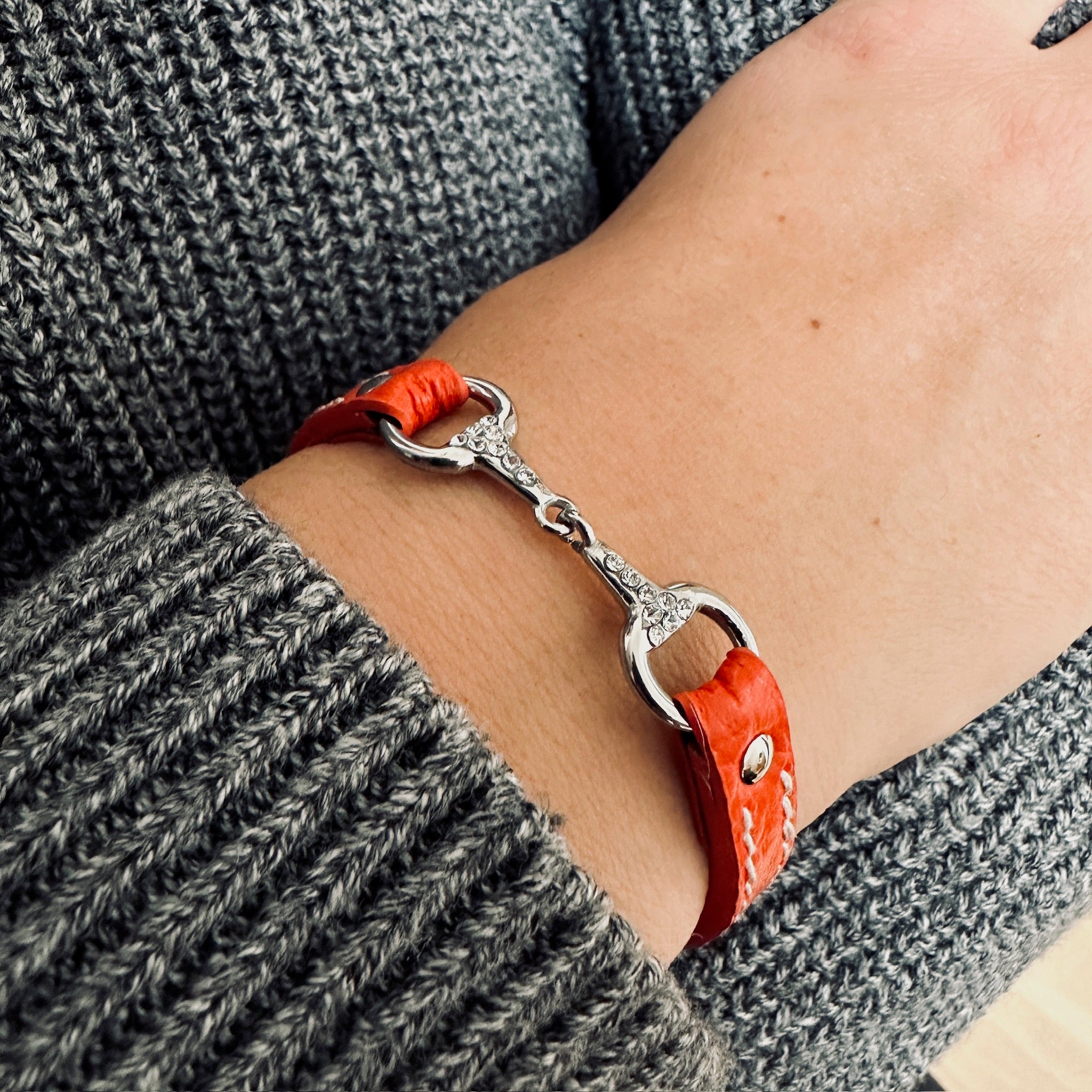 Fano without rhinestones - Single turn leather bracelet