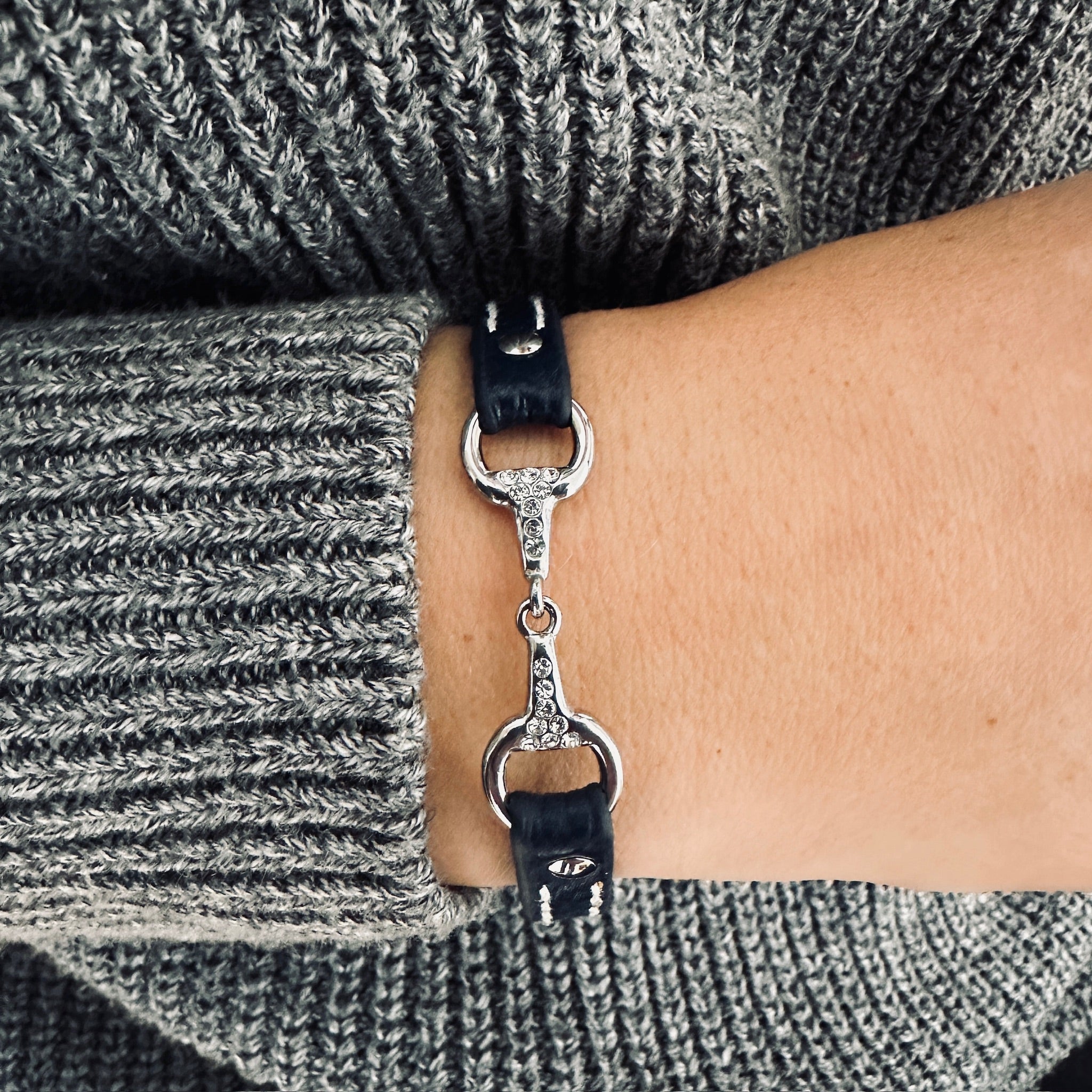 Fano without rhinestones - Single turn leather bracelet