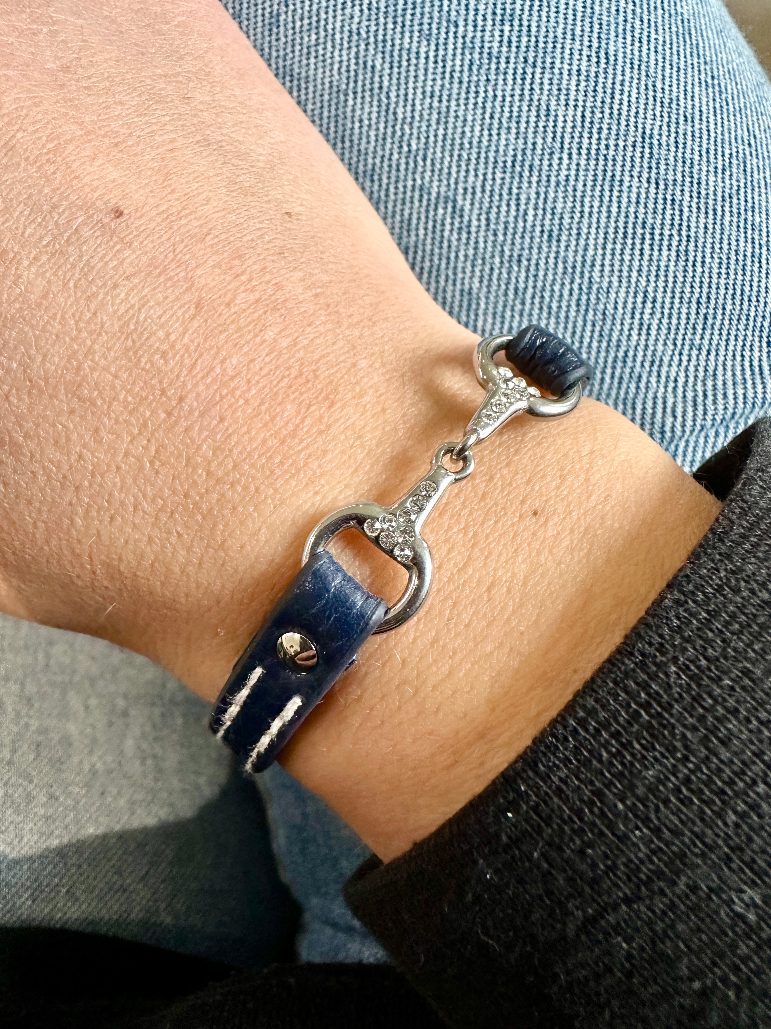 Fano without rhinestones - Single turn leather bracelet