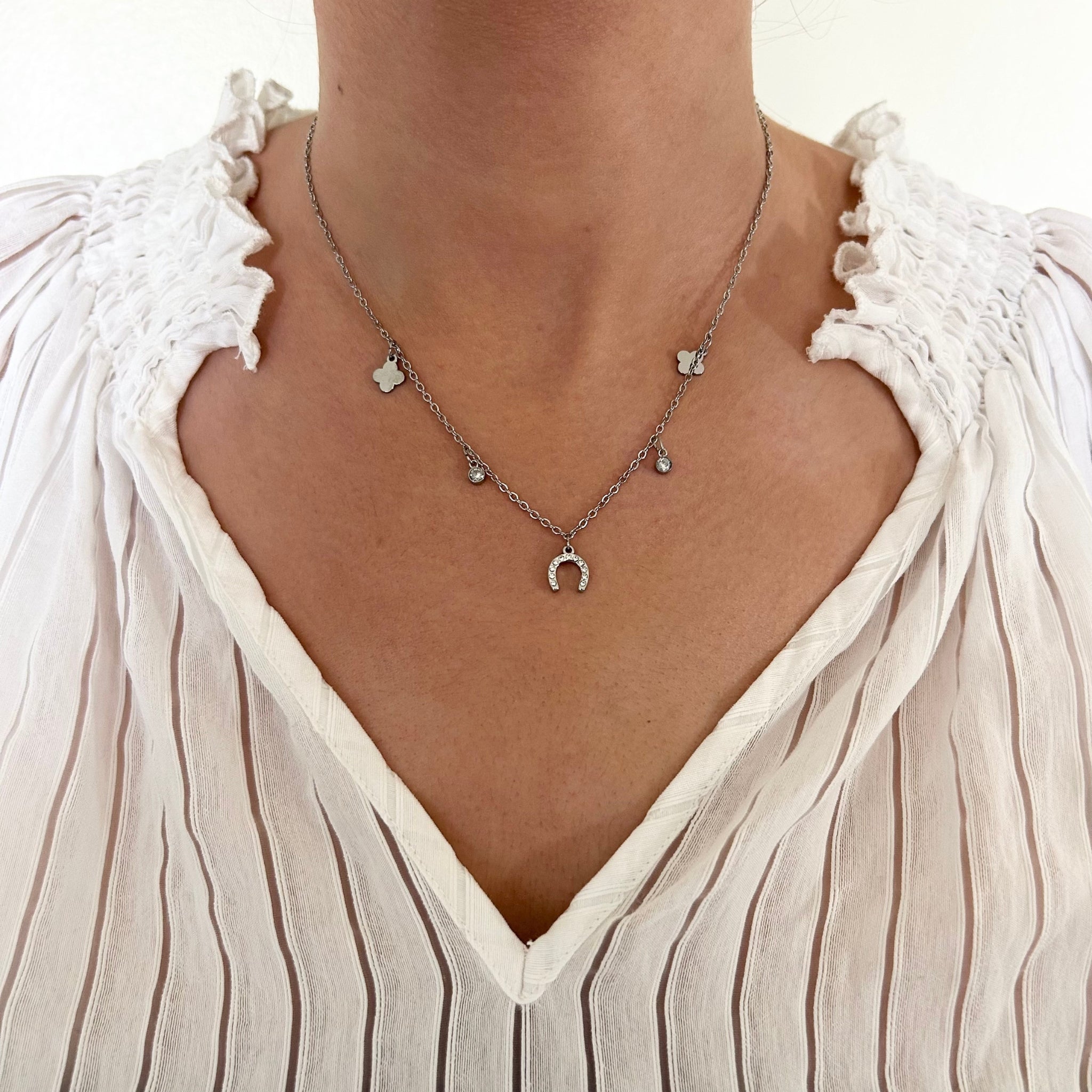 Collier Ziggy argent porté