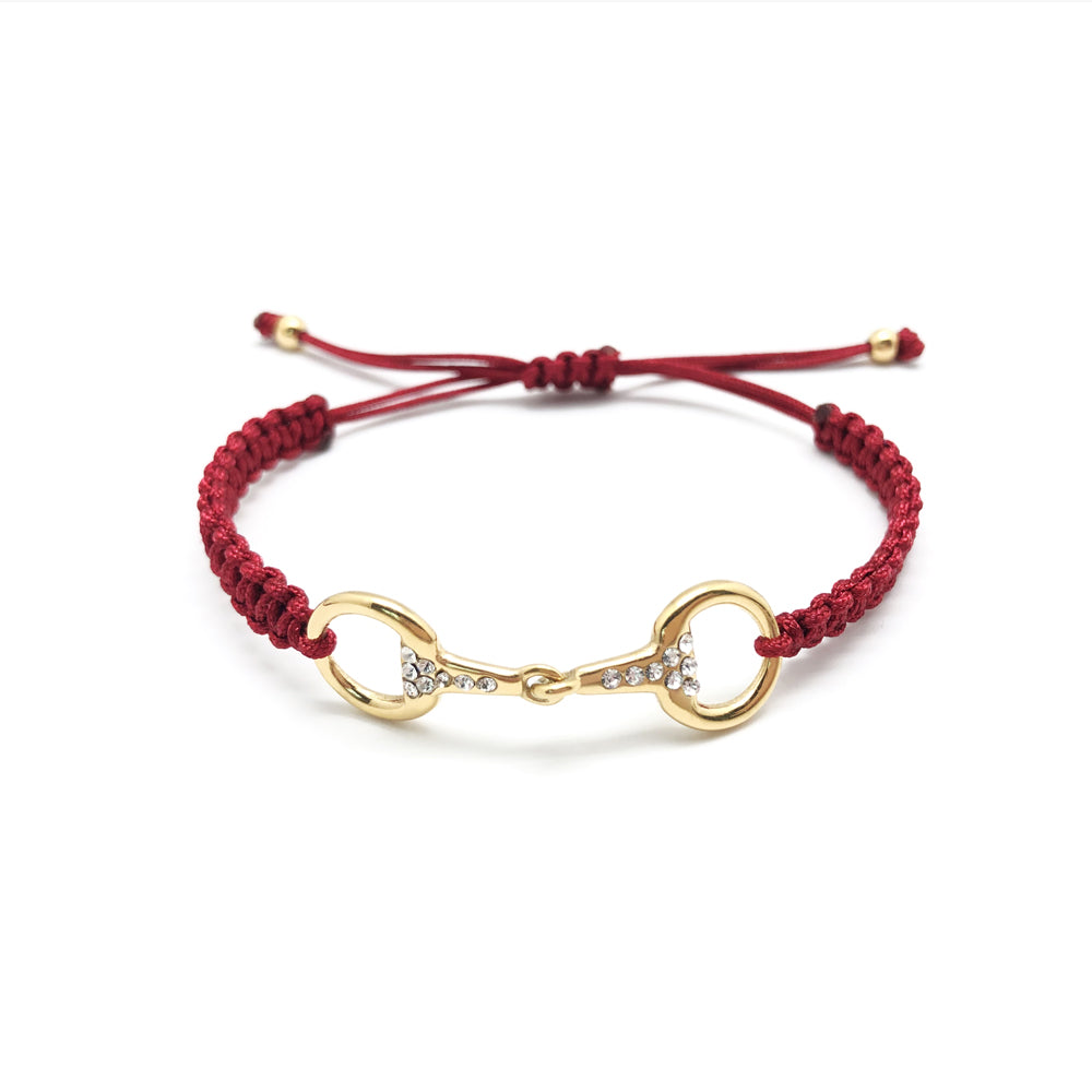 Bracelet tréssé bordeaux avec un mors dorée orné de strass réglable pour petit et grand poignet cadeau idéal pour la cavalière qui monte à cheval en écurie ou centre equestre 